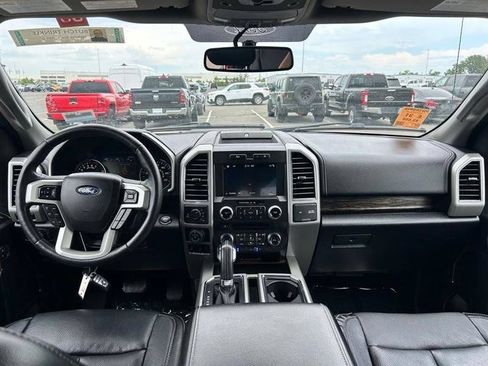 Used 2018 Ford F150 Lariat w/ Heavy-Duty Payload Package AWD/4WD image 17
