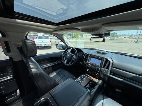 Used 2019 Ford Expedition Max Platinum AWD/4WD image 25