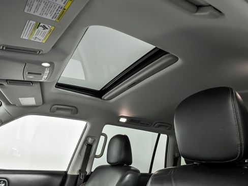 Used 2019 Nissan Armada SL w/ Premium Package image 22