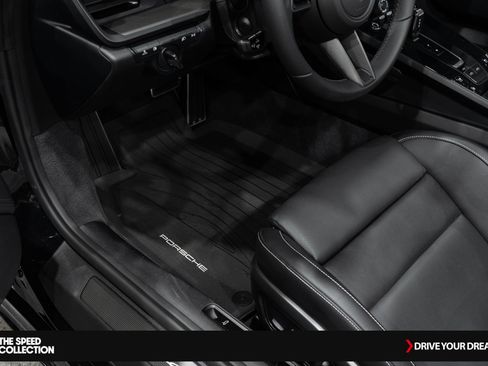 Used 2024 Porsche 911 Targa 4 GTS image 16