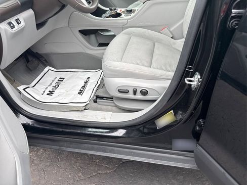 Used 2021 GMC Acadia SLE w/ Driver Convenience Package image 34