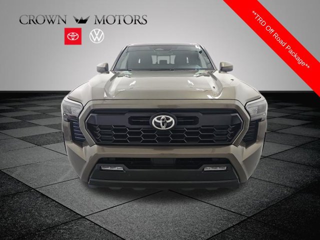 Used 2024 Toyota Tacoma TRD Off-Road w/ TRD Off Road Upgrade Package AWD/4WD image 2