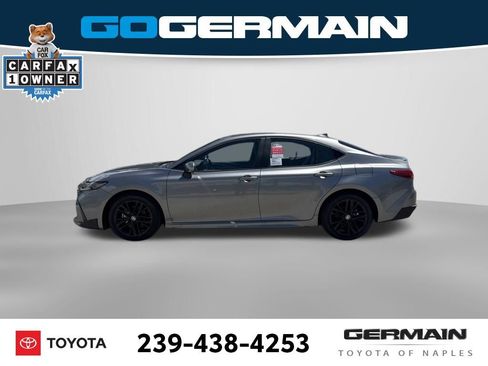 Used 2026 Toyota Camry SE FWD image 3