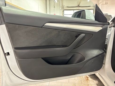 Used 2022 Tesla Model 3 Base image 10