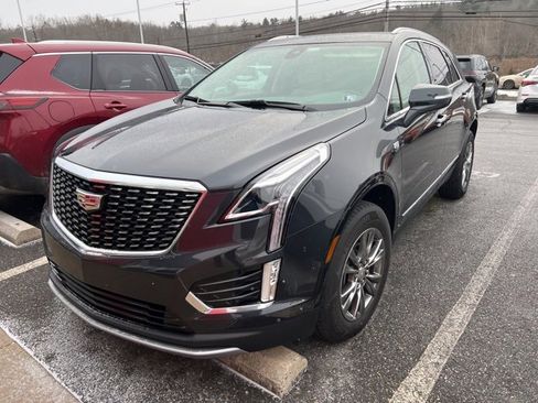 Used 2023 Cadillac XT5 Premium Luxury image 2
