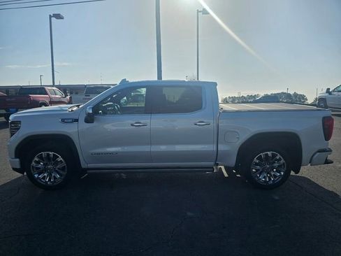 Used 2025 GMC Sierra 1500 Denali AWD/4WD image 5