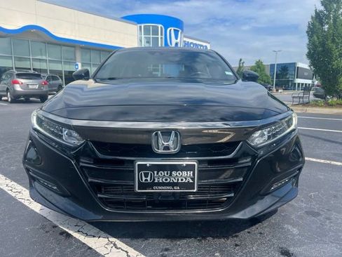 Used 2019 Honda Accord Sport image 3