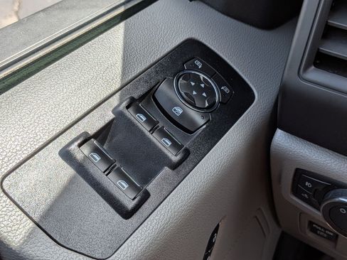 Used 2018 Ford F150 XL w/ Equipment Group 101A Mid AWD/4WD image 25