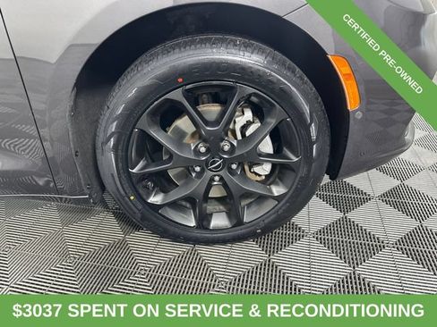 Certified 2023 Chrysler Pacifica Touring-L w/ S Appearance Package AWD/4WD image 4