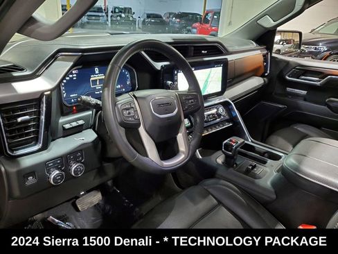 Used 2024 GMC Sierra 1500 Denali w/ Technology Package AWD/4WD image 7