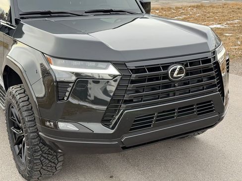 Used 2026 Lexus GX 550 w/ Cold Area Package image 5