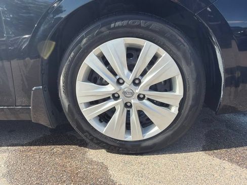 Used 2024 Nissan Sentra S FWD image 12