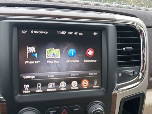 Used 2017 RAM 1500 Laramie w/ Convenience Group image 21