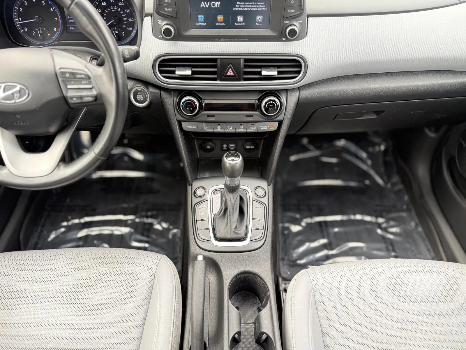 Used 2019 Hyundai Kona Limited AWD/4WD image 14
