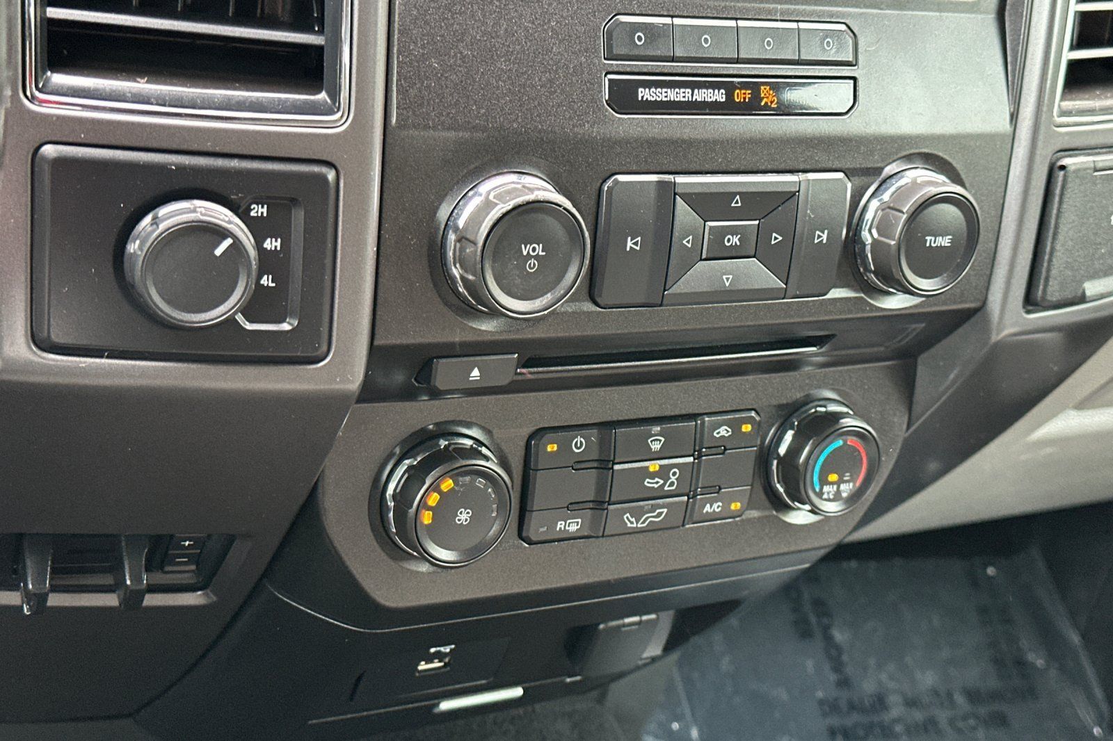Used 2017 Ford F150 XLT w/ Equipment Group 301A Mid AWD/4WD image 21