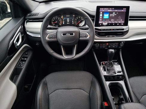 Used 2023 Jeep Compass Limited AWD/4WD image 22