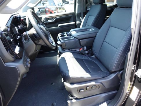 Used 2023 Chevrolet Silverado 1500 LT AWD/4WD image 19