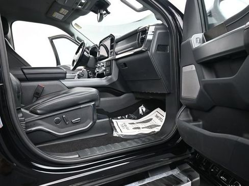 Used 2023 Ford F150 Lariat w/ Equipment Group 502A High image 17