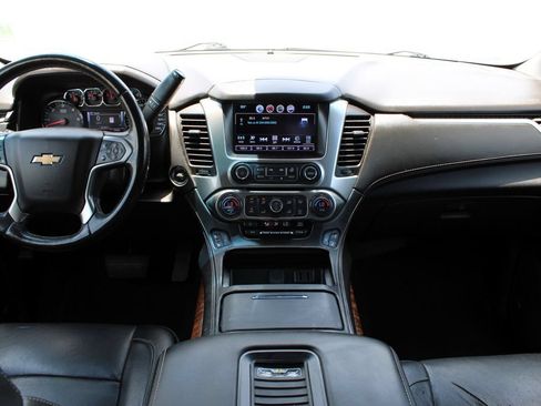Used 2018 Chevrolet Tahoe Premier RWD image 9