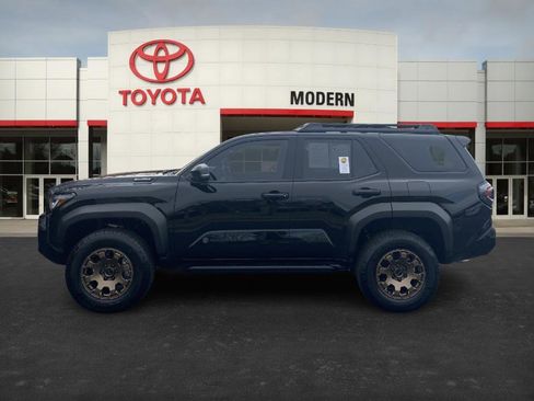 Certified 2025 Toyota 4Runner Trailhunter image 7