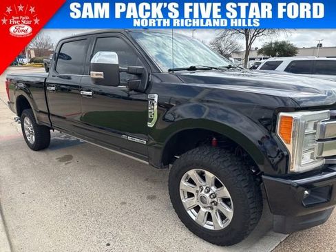 Used 2017 Ford F250 Platinum w/ Platinum Ultimate Package image 2