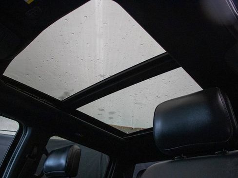 Used 2021 Ford F150 Lariat w/ Equipment Group 502A High image 38