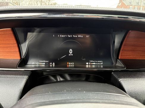 Used 2018 Lincoln Navigator Select image 9