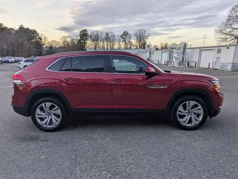 Certified 2021 Volkswagen Atlas Cross Sport SEL image 3