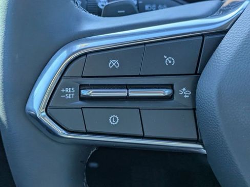 New 2026 Chevrolet Equinox LT w/ Convenience Package II FWD image 14