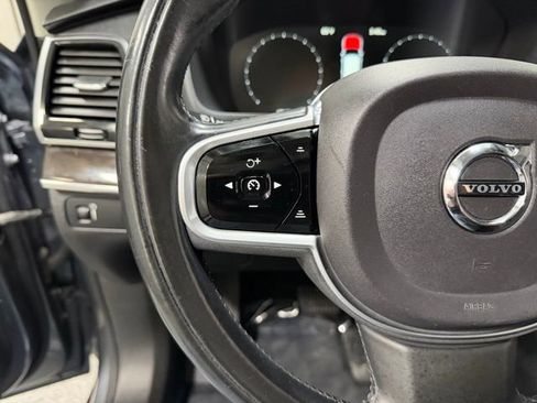 Used 2018 Volvo XC90 T6 Momentum w/ Convenience Package image 18