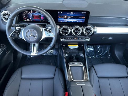 Certified 2026 Mercedes-Benz GLB 250 image 3