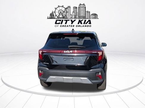 Certified 2026 Kia Seltos LX FWD image 5