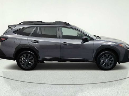Certified 2025 Subaru Outback Onyx Edition AWD/4WD image 10