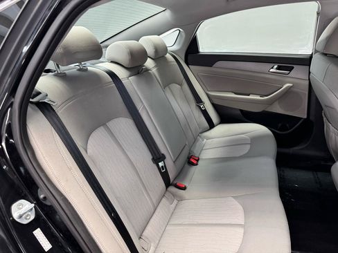 Used 2019 Hyundai Sonata SE FWD image 17