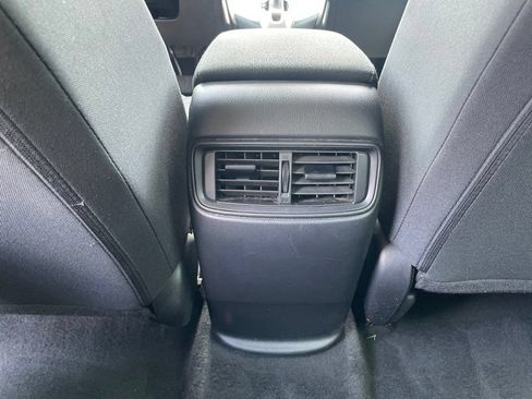 Used 2018 Honda CR-V LX image 31
