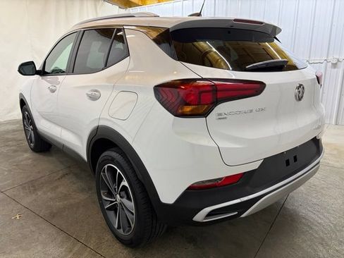 Used 2023 Buick Encore GX Select AWD/4WD image 8