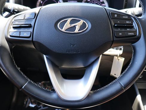 Used 2021 Hyundai Venue SEL FWD image 54