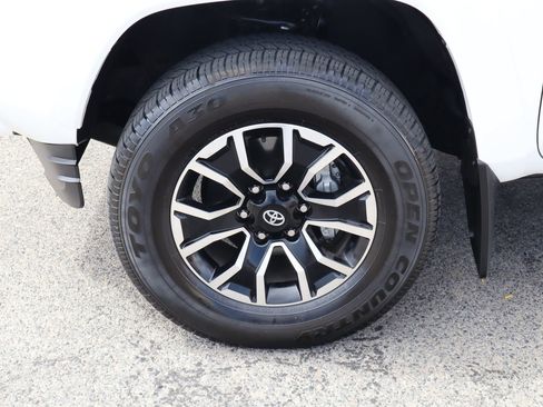 Used 2023 Toyota Tacoma TRD Sport w/ Advanced Technology Package AWD/4WD image 14