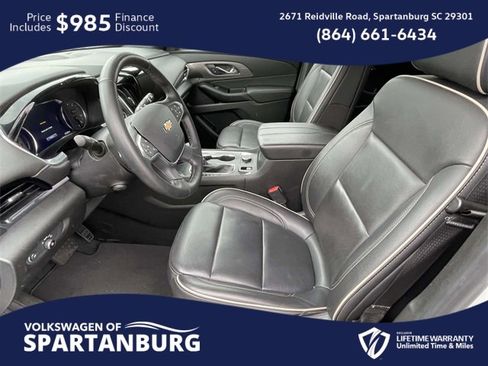 Used 2023 Chevrolet Traverse Premier image 16