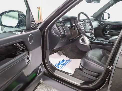 Used 2020 Land Rover Range Rover HSE AWD/4WD image 3