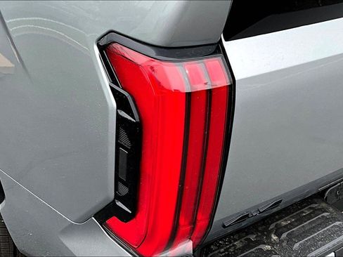 New 2026 Toyota Tundra Platinum AWD/4WD image 15