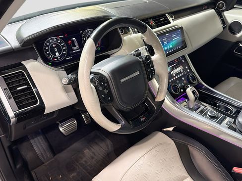 Used 2022 Land Rover Range Rover Sport SVR image 9