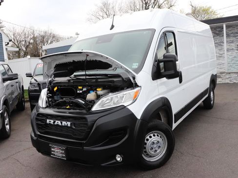 Used 2025 RAM ProMaster 2500 w/ Convenience Group image 45