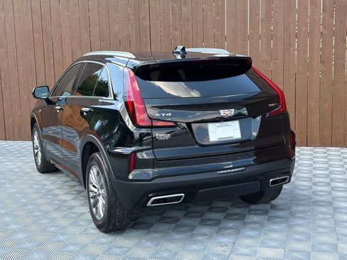Used 2025 Cadillac XT4 Premium Luxury FWD image 18