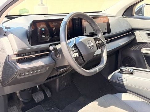Used 2024 Nissan Ariya FWD image 12