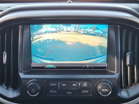 Used 2018 Chevrolet Colorado Z71 image 16