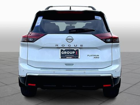 New 2026 Nissan Rogue Platinum image 4