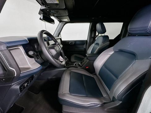 Used 2024 Ford Bronco Outer Banks AWD/4WD image 21