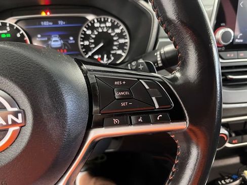 Used 2023 Nissan Altima 2.5 SR FWD image 27