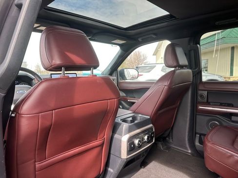 Used 2024 Ford Expedition Max Limited image 22